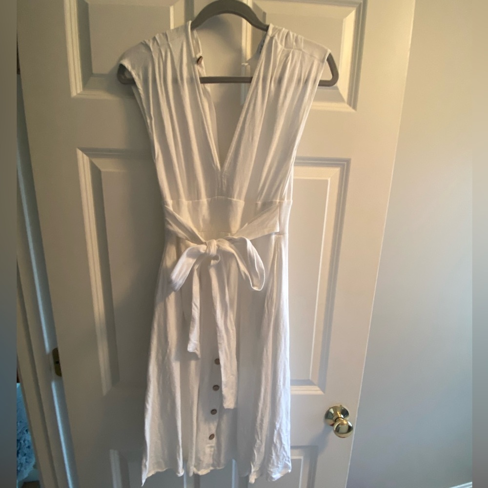 Petal and pup size 6 white dress